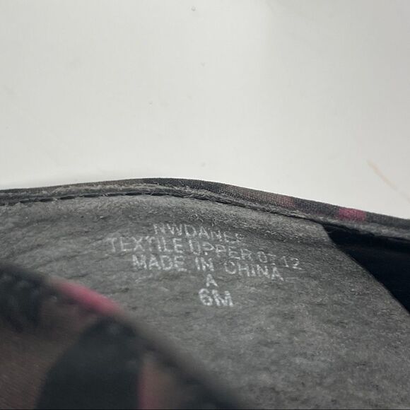 Nine West Danee Neon Leopard Print Peep Toe Heels Platform Women's 6M - Picture 11 of 11